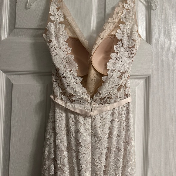 Wedding Gown - Picture 12 of 15